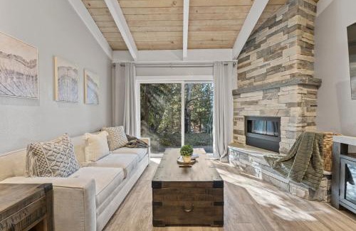 Incline Village Maison | Tahoe Bliss: Ski, Hike, & Relax