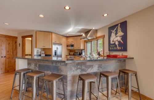Talmont Maison | Tahoe Point of View - Amazing Lake Views at this 4BR w Hot Tub, Sauna, Near Skiing