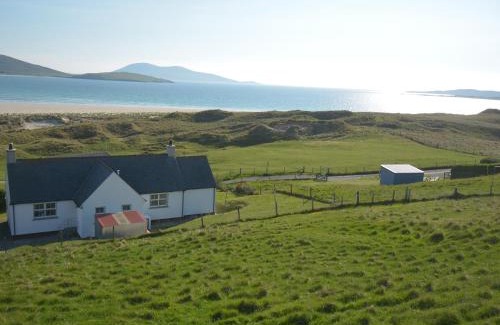 Harris Maison | Taigh Marsaili