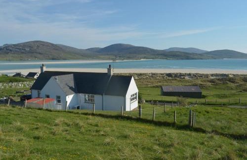 Harris Maison | Taigh Marsaili