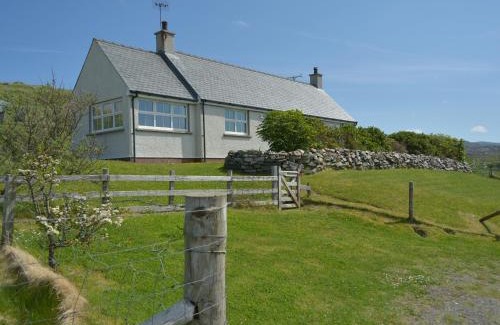 Harris Maison | Taigh Marsaili