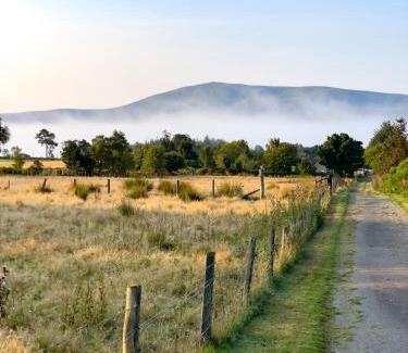 Archiestown Maison | Taighsona Bothy, Speyside - amazing views!