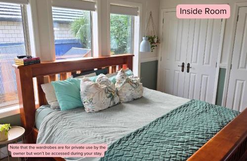 Tairua Maison | Tairua Garden Hideaway - Homestay with Private Room