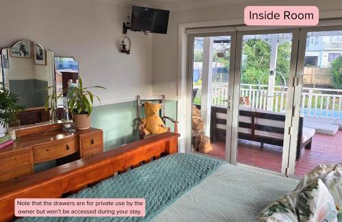 Tairua Maison | Tairua Garden Hideaway - Homestay with Private Room