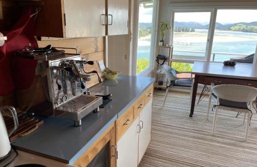 Tairua Maison | Tairua Treasure on Mount Paku
