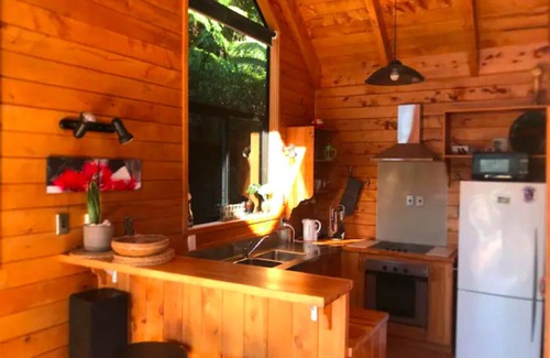 Tairua Maison | Tairua Treetops - cosy home with stunning views and hot tub