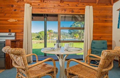 Tairua Maison | Tairua Waterfront Villa 6 - Tairua Holiday Studio Unit