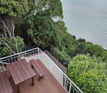 Akaroa Maison | Takamatua Holiday Home