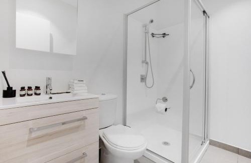 Takapuna Appartement | Takapuna Central Stylish 2BR Carpark Pool Aircon