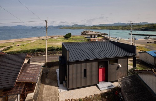 Goto Maison | TAKASAKI STAY, an inn located about a 1-minute walk from Takasaki Beach in Mitsui Raku, Fukue Island, Goto Islands.