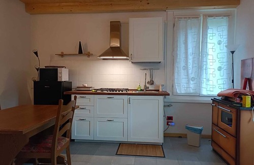 Alpago Cabine | Take a break at this cozy lodge by Lake St. Cross Bl.