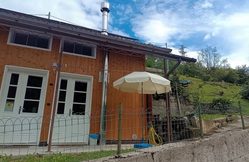 Alpago Cabine | Take a break at this cozy lodge by Lake St. Cross Bl.
