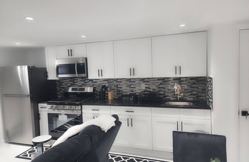 Baldwin Harbor Appartement | Take it easy at this unique and tranquil getaway. Free Wifi, Free street Parking