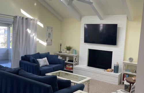 Lewes Maison | YEAR ROUND RENTALS AVAILABLE