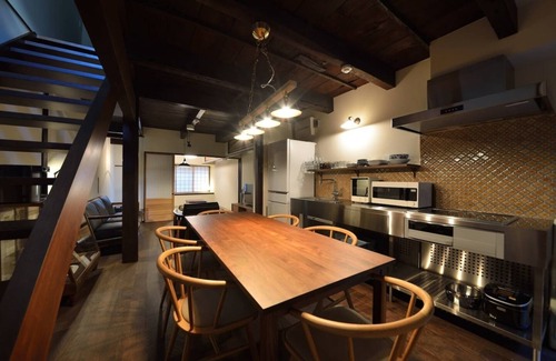 Karasuma Appartement | Luxe Kyoto Machiya Takeya Gojo Ouest