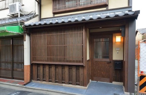 Karasuma Appartement | Luxe Kyoto Machiya Takeya Gojo Ouest