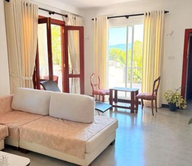 Handessa Maison | Taku Home Stay