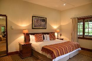 Eston Cabine | Tala Collection Game Reserve