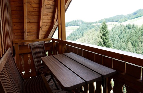 Horben Appartement | Talblick, 63 qm mit Balkon und 2 Schlafzimmern für max. 5 Personen