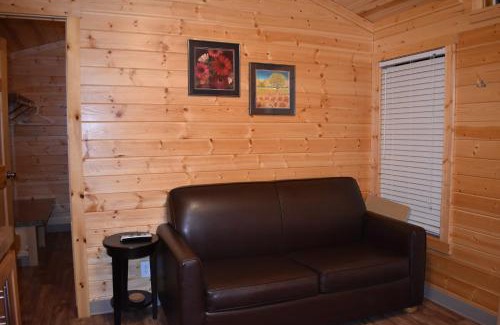 Fall City Station Balnéaire | Tall Chief Camping Resort Cottage 1