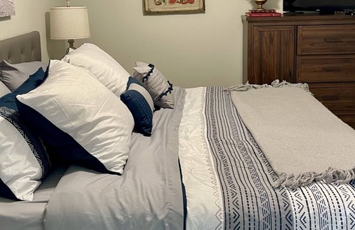 Capitol Hill Copropriété | Tallahassee Center 1 Bed 1.5 Bath - Downtown and Close to Everything!