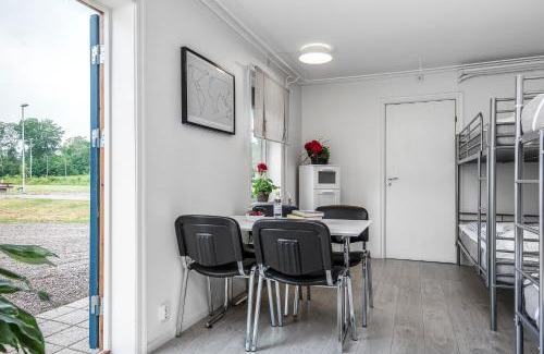 Svartinge Auberge | Tallbackens Gård & Vandrarhem