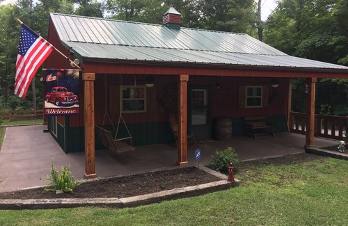Hilham Cabine | Les chalets de Talley et le petit déjeuner par le lac Dale Hollow. Là où vous voulez être!