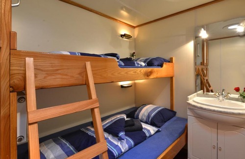 Mitte-Sud Hôtel | Tallship Artemis Bremerhaven
