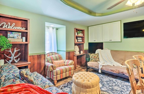 Brockton Appartement | NEW! Tamaqua Apartment w/ Fire Pit & Gas Grill!