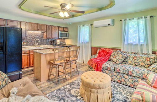 Brockton Appartement | NEW! Tamaqua Apartment w/ Fire Pit & Gas Grill!