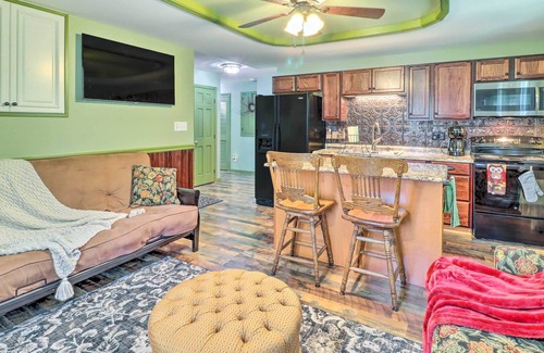 Brockton Appartement | NEW! Tamaqua Apartment w/ Fire Pit & Gas Grill!