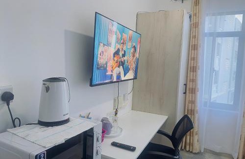 Mombasa Appartement | TamuTides Studio Cozy and Work -Friendly Stay in Nyali