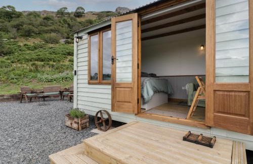 Acrefair Maison | Tan Y Castell Shepherds Hut