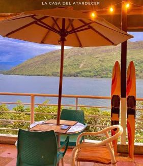Prado Appartement | Tana - Casa & Cabaña de Montaña y Lago