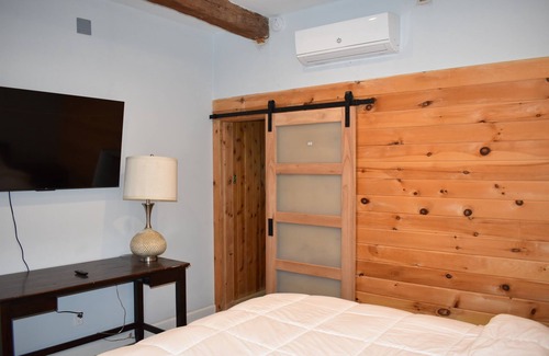 Tannersville Hôtel | Tannersville Village on SawMill Creek Room #8- 2 Queen Bd