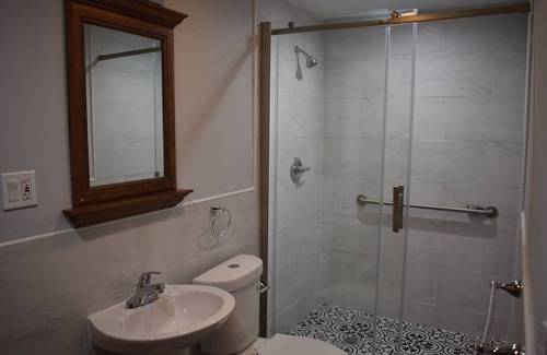 Tannersville Hôtel | Tannersville Village on SawMill Creek Room #8- 2 Queen Bd