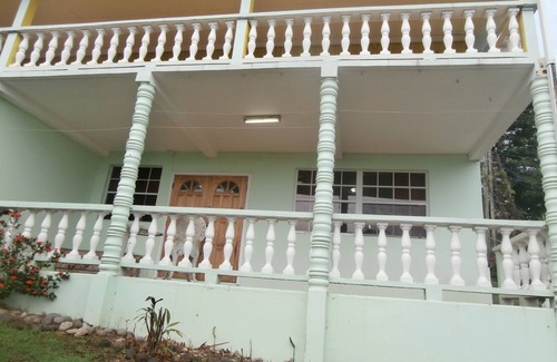 Castries Appartement | Tapion House, Ocean View Suite. Accueil. Par la mer.