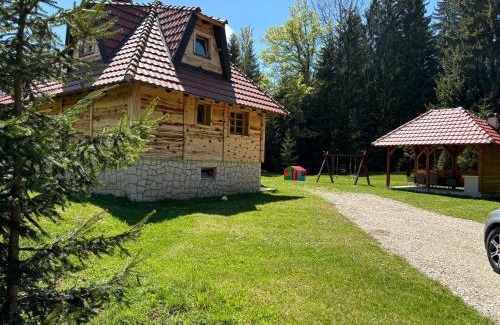 Kremna Maison | Tara Cottage