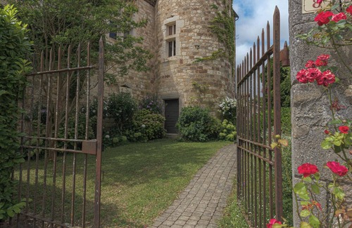 Aiguelèze Maison | TARN, PRES DE CORDES SUR CIEL, PETIT CHATEAU FAMILIAL ET SA PETITE MAISON