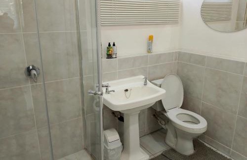 Hoedspruit Maison | TarRoadEnds