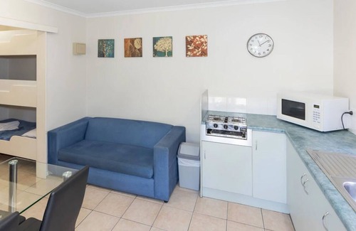 Brinsmead Maison | Tasman Holiday Parks-Cairns Cool Waters