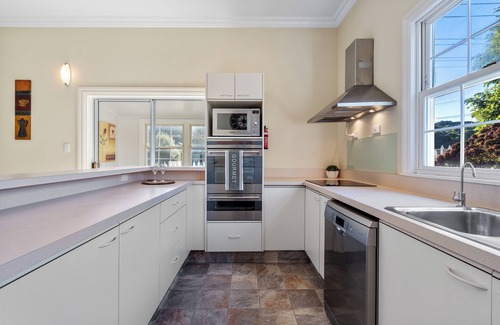 Picton Autre | Tasman Holiday Parks - Picton