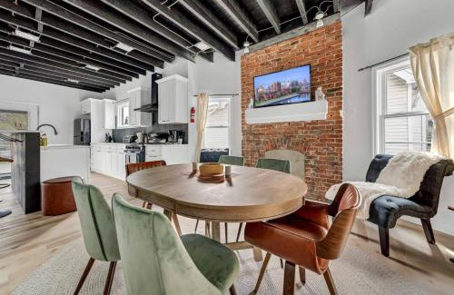 Lakeview Maison | Tasteful Full Home Dtown Buffalo