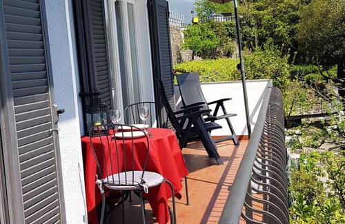 Cannobio Appartement | Appartement 3 ½ chambre meubl�����e avec goût avec acc��s privé au lac