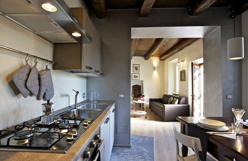 Pallanza Appartement | Appartement de 3 pièces meublé avec goût avec terrasse et balcon