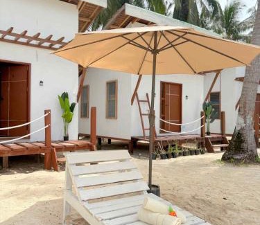 Balabac Autre | Tatak Balabac Beach Camp