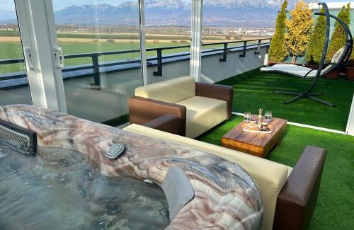 Poprad Appartement | Tatra billetee apartmán s luxusným výhľadom na VysokéTatry a súkromným wellness