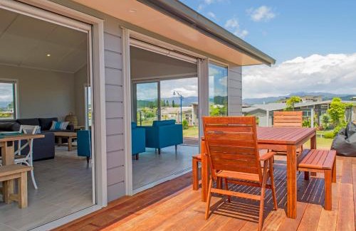 Whitianga Maison | Tattletails Rest - Whitianga Holiday House