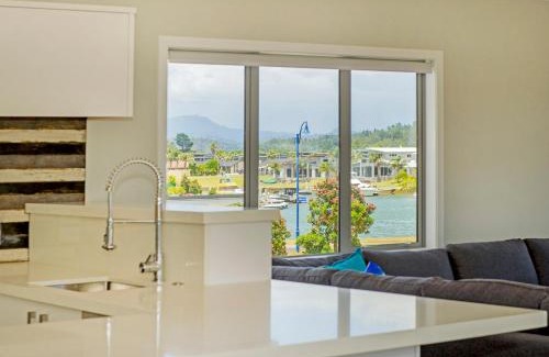 Whitianga Maison | Tattletails Rest - Whitianga Holiday House