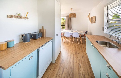 Hilltop Maison | Taupo Gem: Cozy & Private
